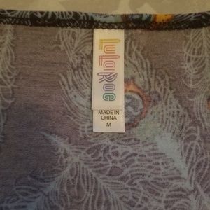 LuLaRoe Tops - Lularoe Perfect Tee-- Peacock Feathers LuLaRoe Tops - Lularoe Perfect Tee-- Peacock Feathers
